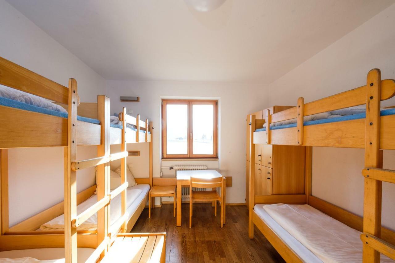 Jugendherberge Mittenwald Exterior foto